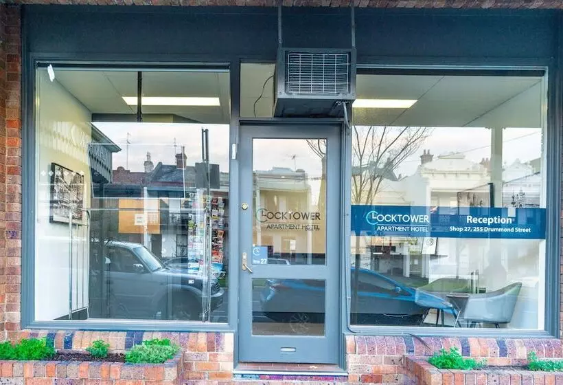 בית מלון כפרי Clocktower Apartment