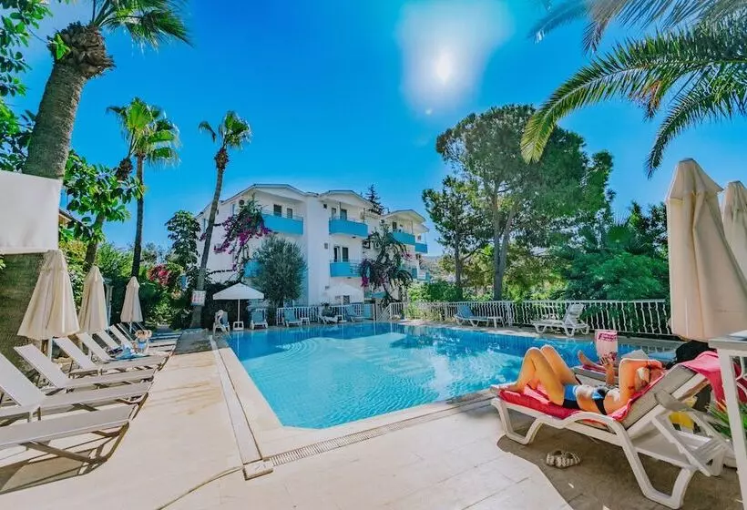 هتل Golden Lighthouse