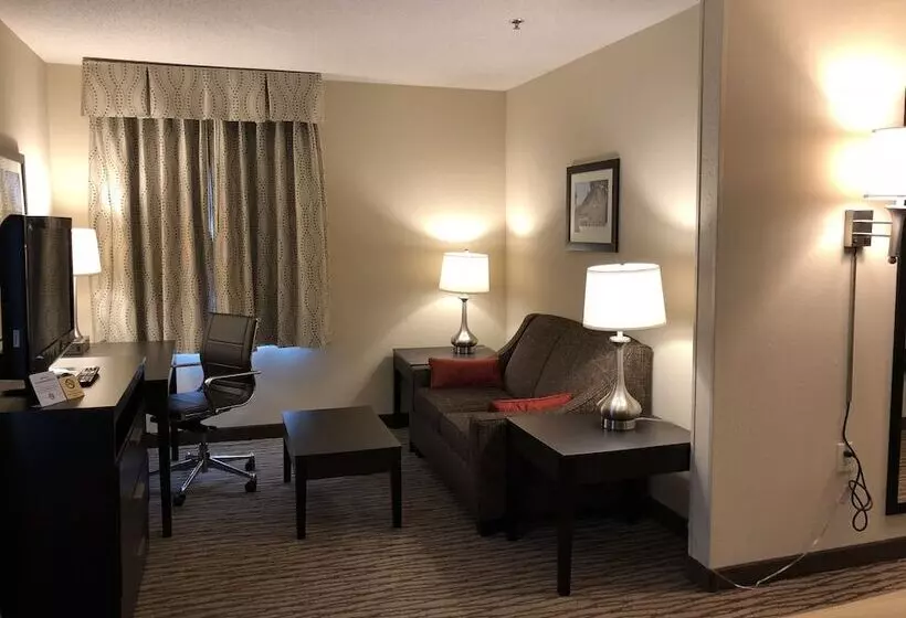 Отель Inn At Clinton