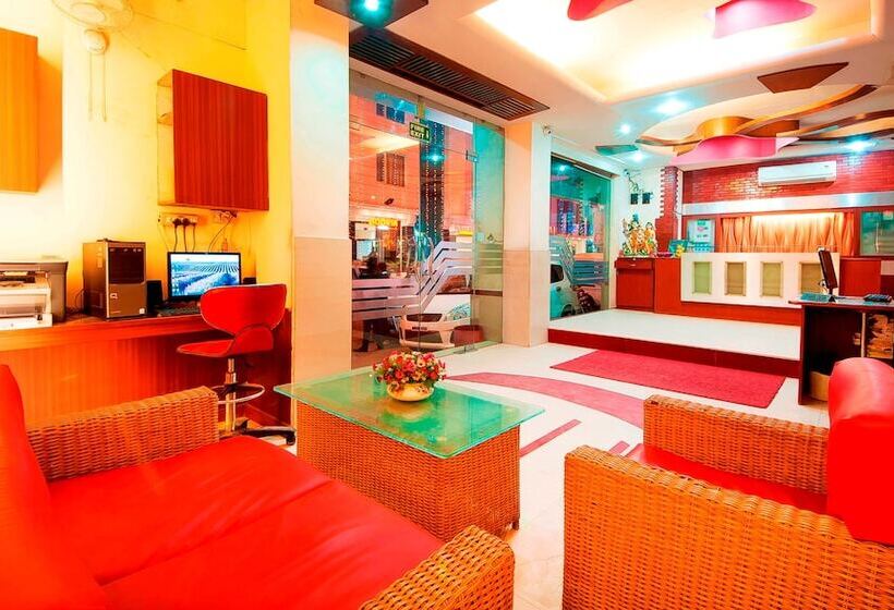 Hotel The Tourist 1 Min From New Delhi Railway Station