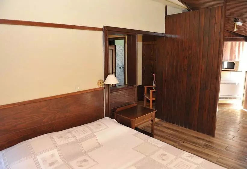 Niki Hotel Apartments