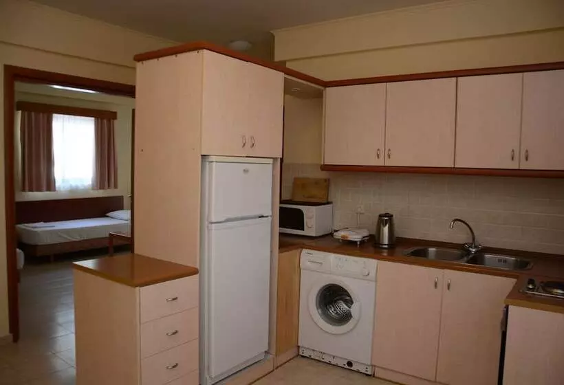 Niki Hotel Apartments