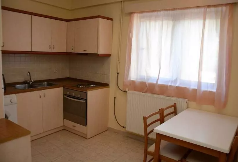 Niki Hotel Apartments