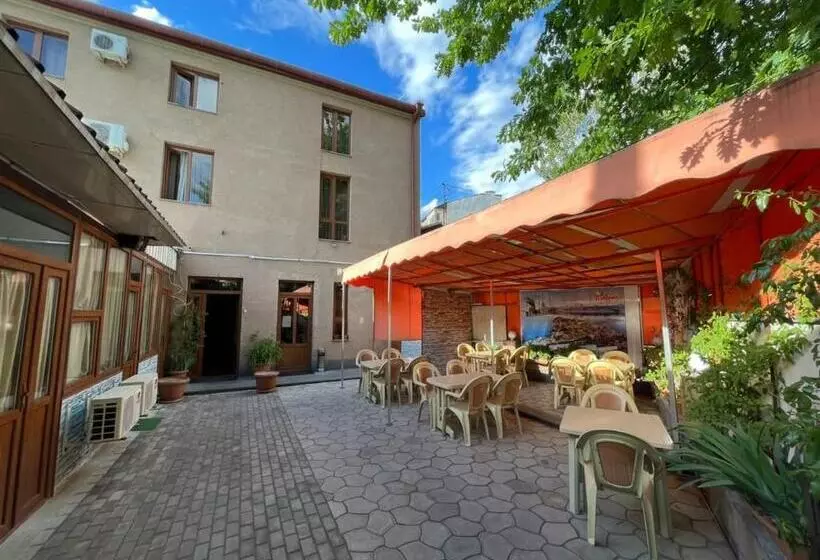 Bed and Breakfast Old Kayaran