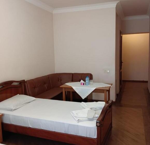 Bed and Breakfast Old Kayaran