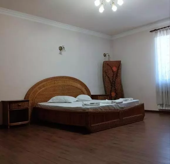 Bed and Breakfast Old Kayaran