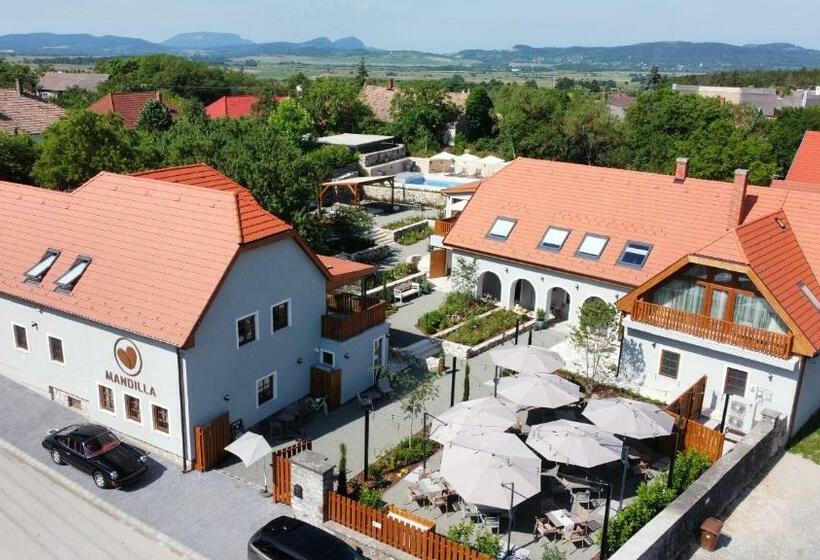 ホテル Mandilla