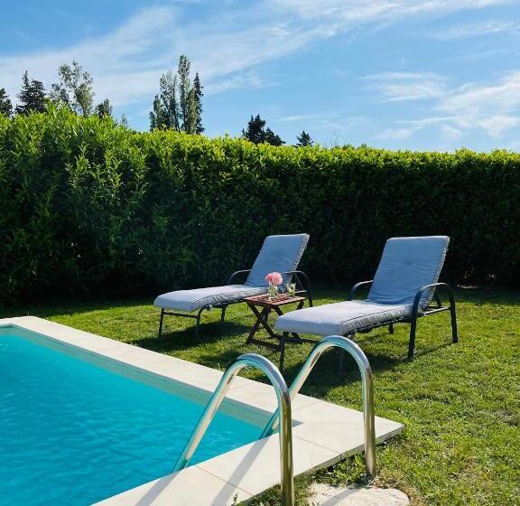 بنسيون Un Coin Tropical En Provence !