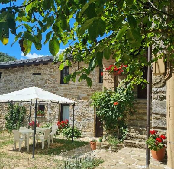 Otel Agriturismo Il Noce D Oro