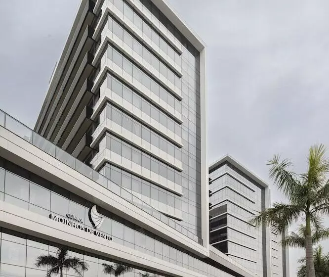 ホテル Intercity Canoas