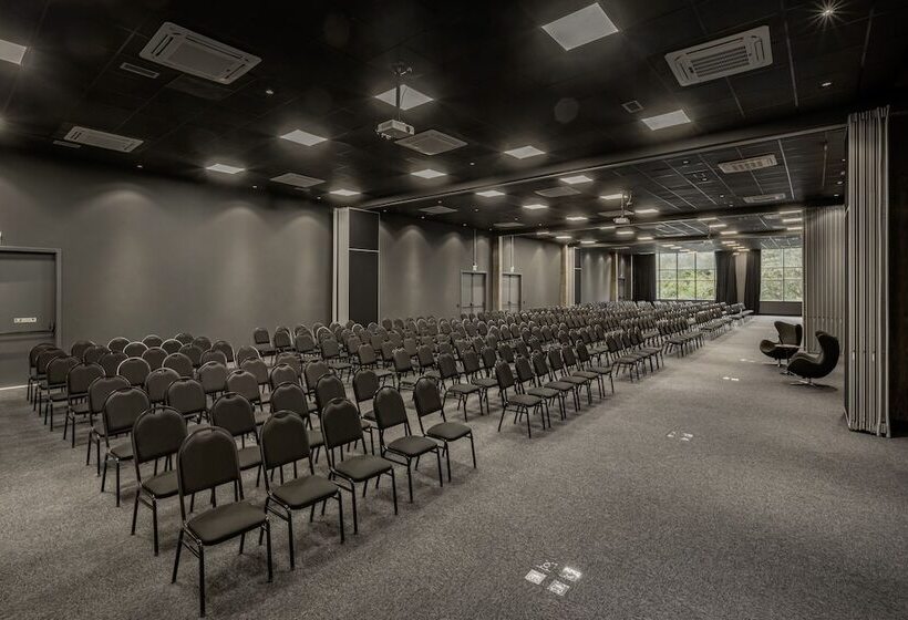 Hotel Intercity Canoas