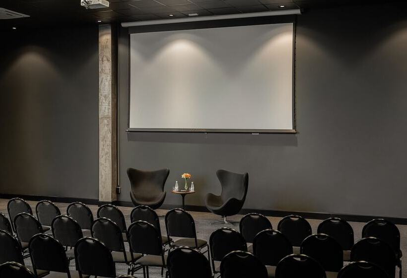 Hotel Intercity Canoas