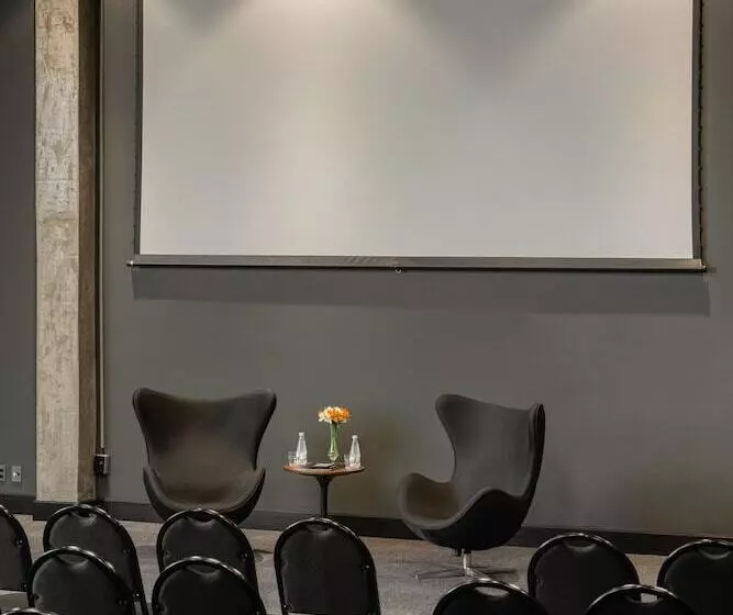 ホテル Intercity Canoas