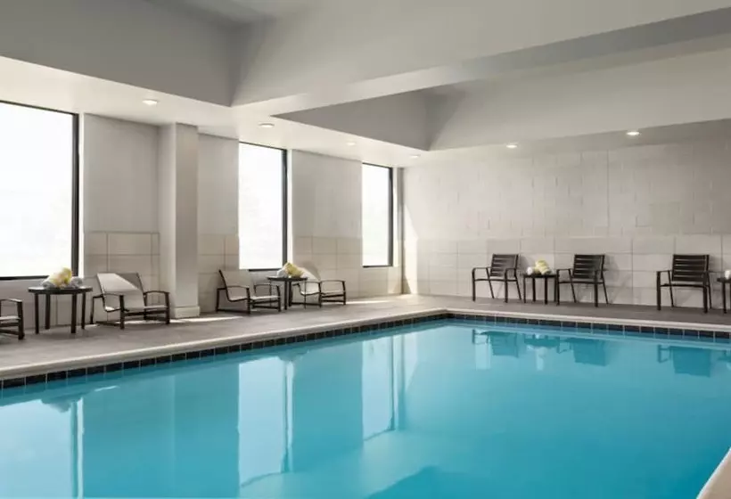 هتل Staybridge Suites   Lexington S Medical Ctr Area, An Ihg