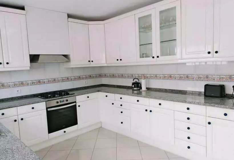 Majatalo Alvide Guest House