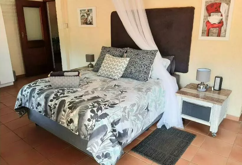 پانسیون Hoedspruit Bushveld Retreat