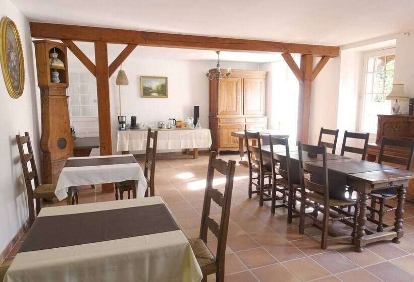 פנסיון La Tour De Coron