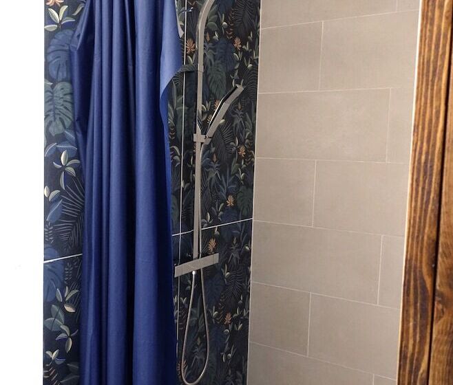 פנסיון La Tour De Coron