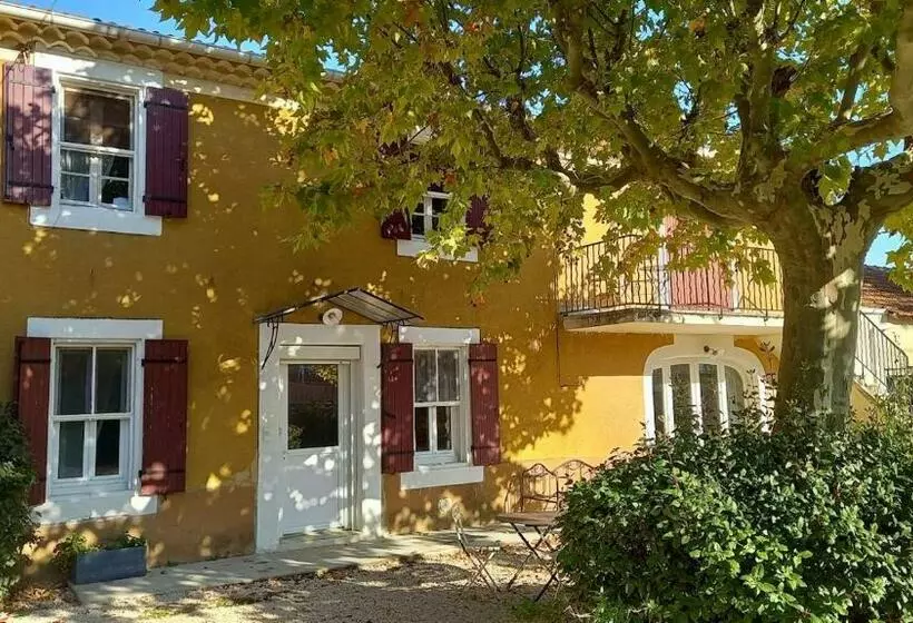 Aamiaismajoitus (B&B) La Maison Ocre