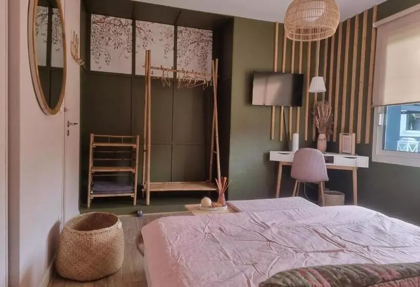 Aamiaismajoitus (B&B) La Parenthese Du Las