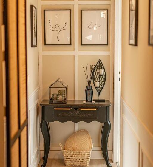 민박 La Parenthese Du Las