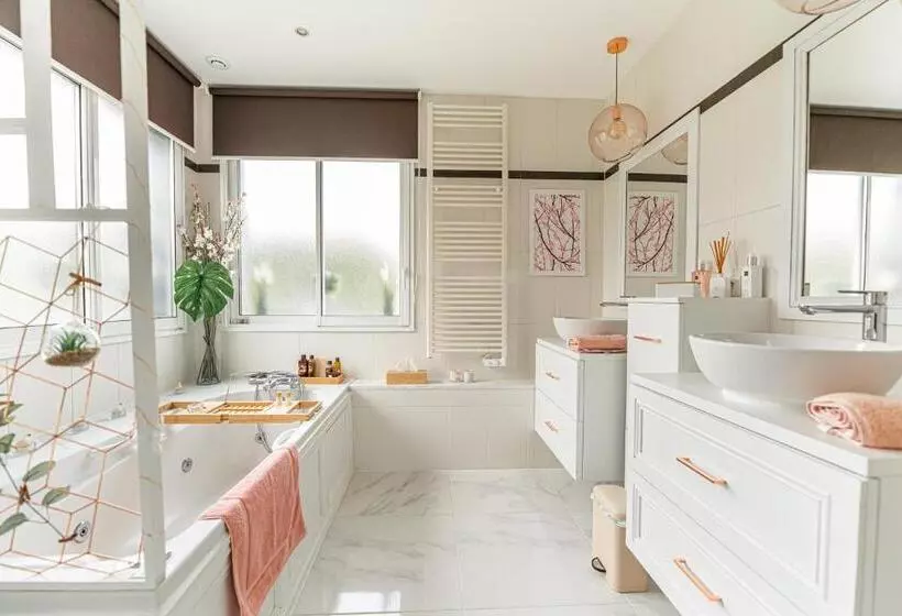 Aamiaismajoitus (B&B) La Parenthese Du Las