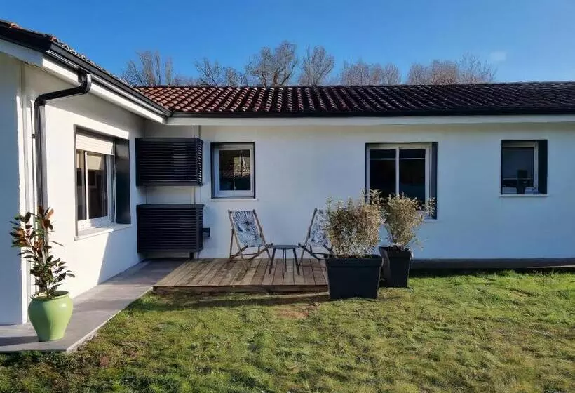 Aamiaismajoitus (B&B) La Parenthese Du Las