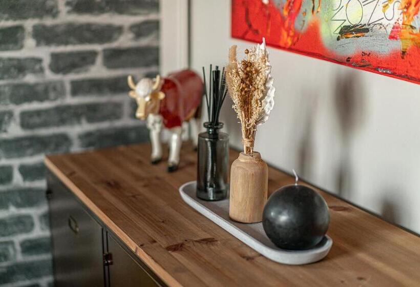 민박 La Parenthese Du Las