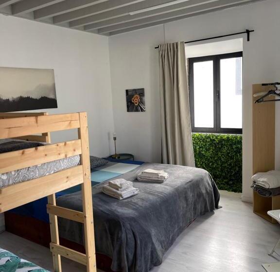 مبيت وإفطار Fenais da Luz House