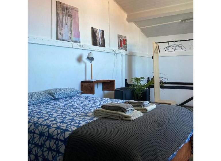 مبيت وإفطار Fenais da Luz House