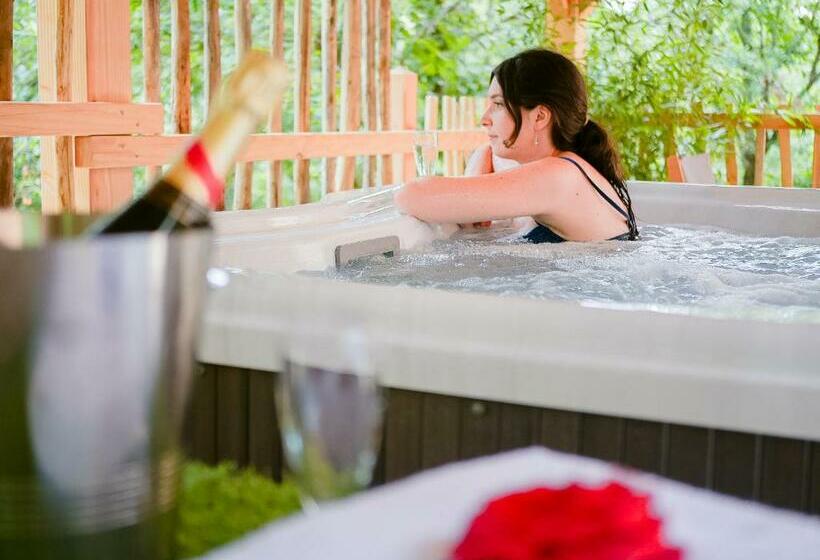 酒店 Cabane Château Hôtel Luxe Avec Spa Privatif Aulteribe   Le Peydébé