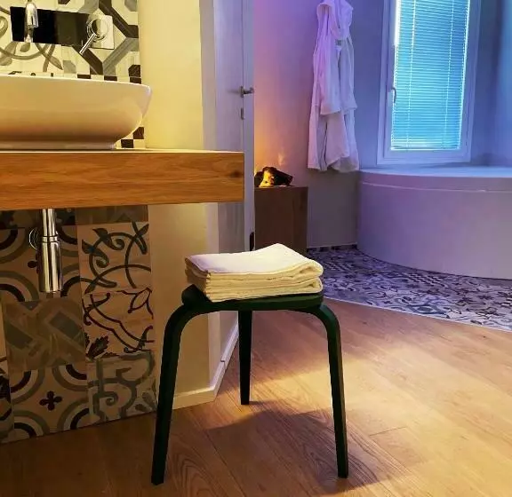 Majatalo Urban Private Spa