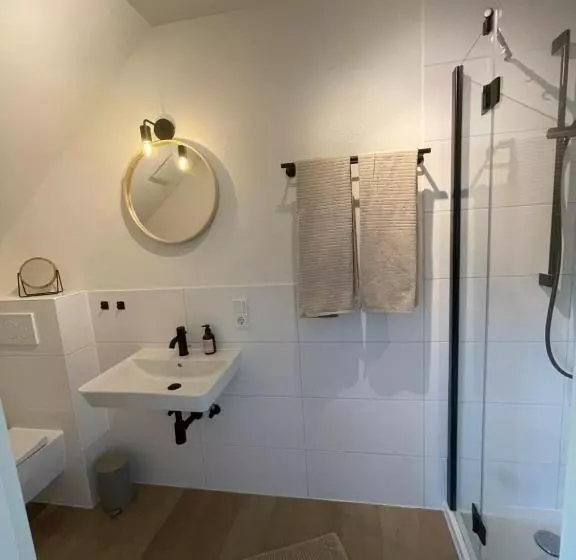 Aamiaismajoitus (B&B) Boutique Guesthouse Das Wohlgemuth Heim Mosel Weingut