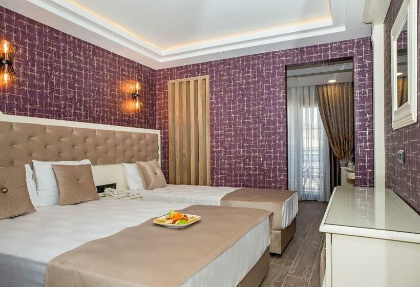 تختخواب و صبحانه The Lea Hotels & Suite