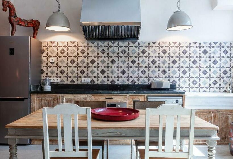 Bombayarte Aparthotel Tarifa