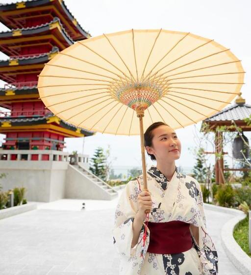 هتل Danang Mikazuki Villas & Spa