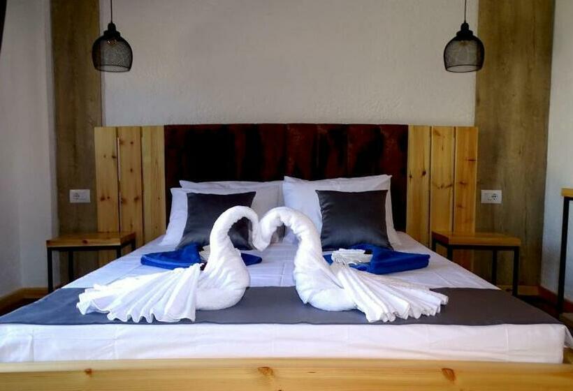 בית מלון כפרי Limni Resort