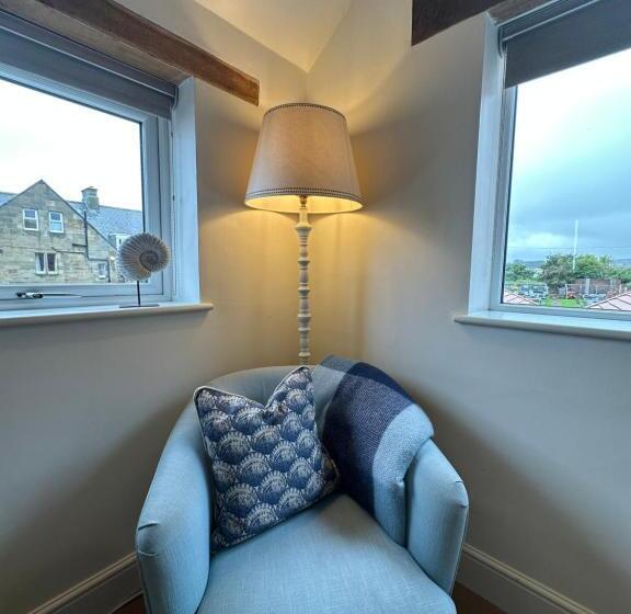 호텔 The Red Lion Inn Alnmouth