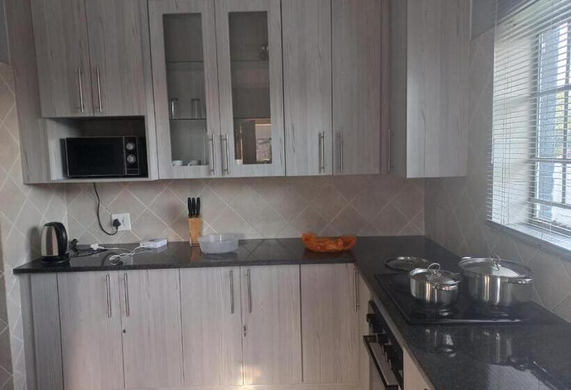 膳宿费 Emangweni Guestlodge