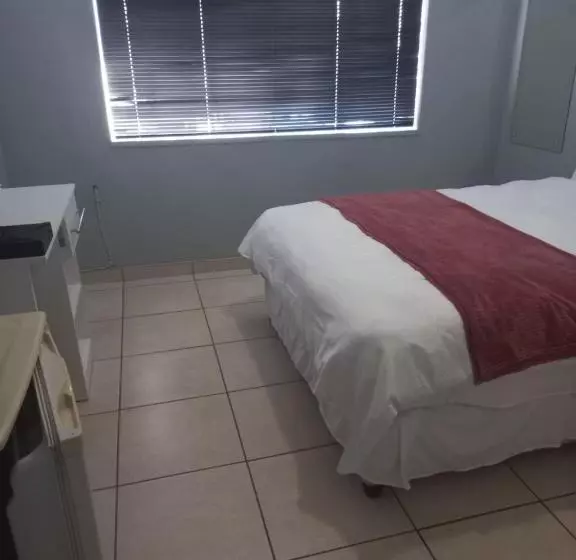ペンション Emangweni Guestlodge