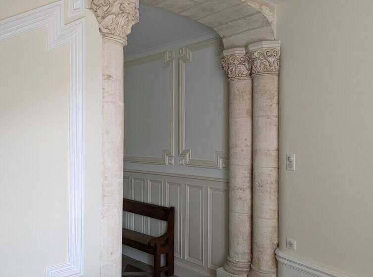 بنسيون Logis Des Tourelles