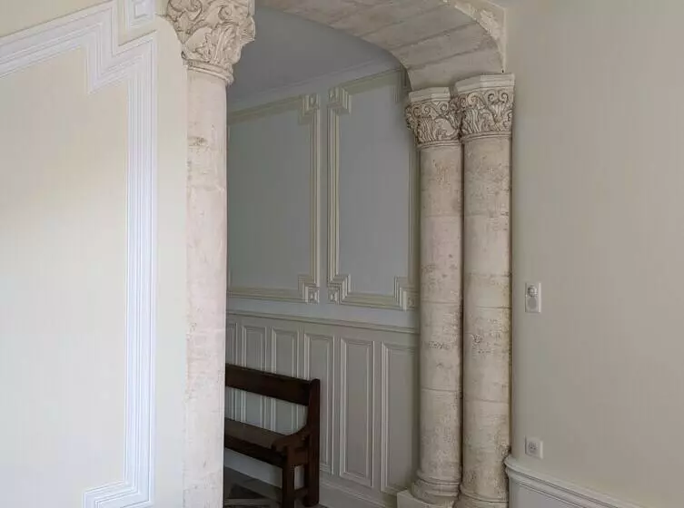 Majatalo Logis Des Tourelles