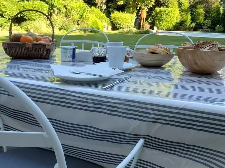 Majatalo Logis Des Tourelles