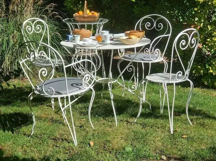 Majatalo Logis Des Tourelles