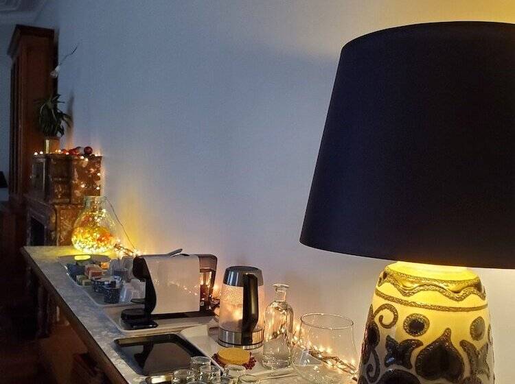 بنسيون Logis Des Tourelles