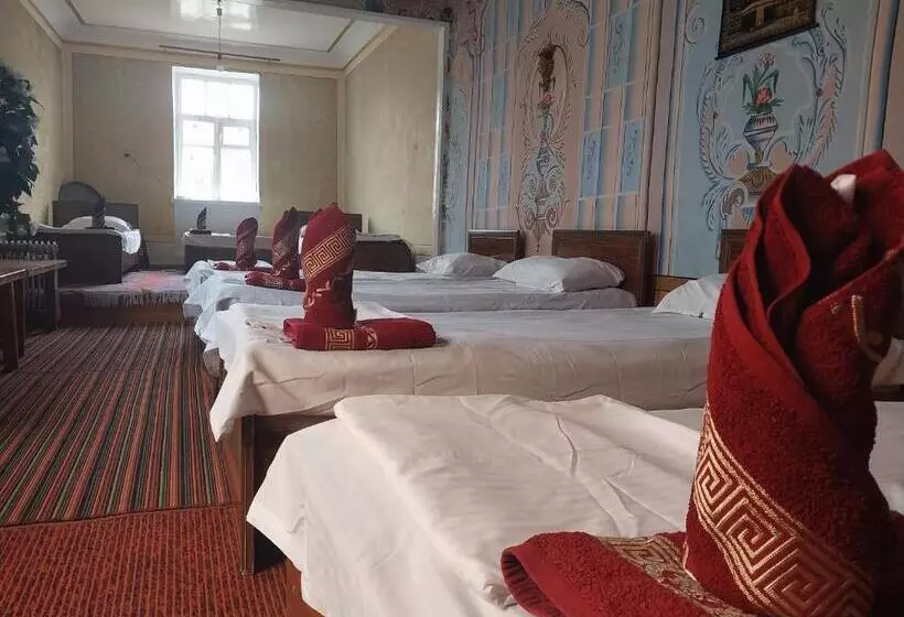 Majatalo Reyhana Unique House