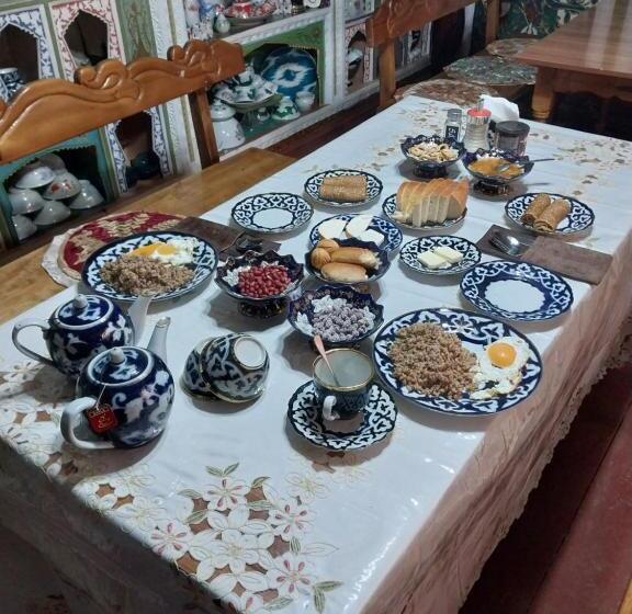 Pensão Reyhana Unique House