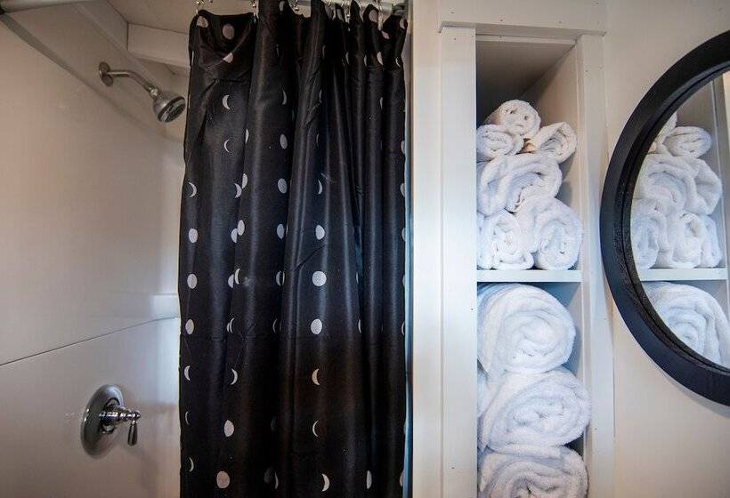 فندق صغير Prince Of Whales