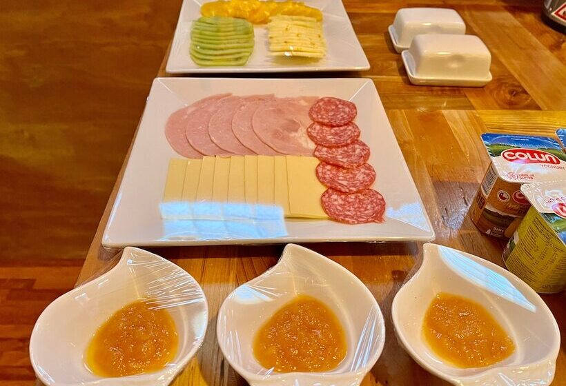 פנסיון Hostal Qachi Chentura