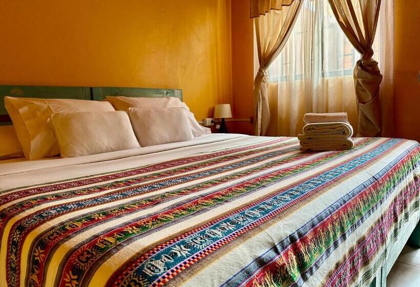 פנסיון Hostal Qachi Chentura